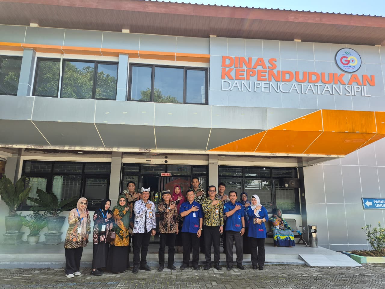 gambar berita